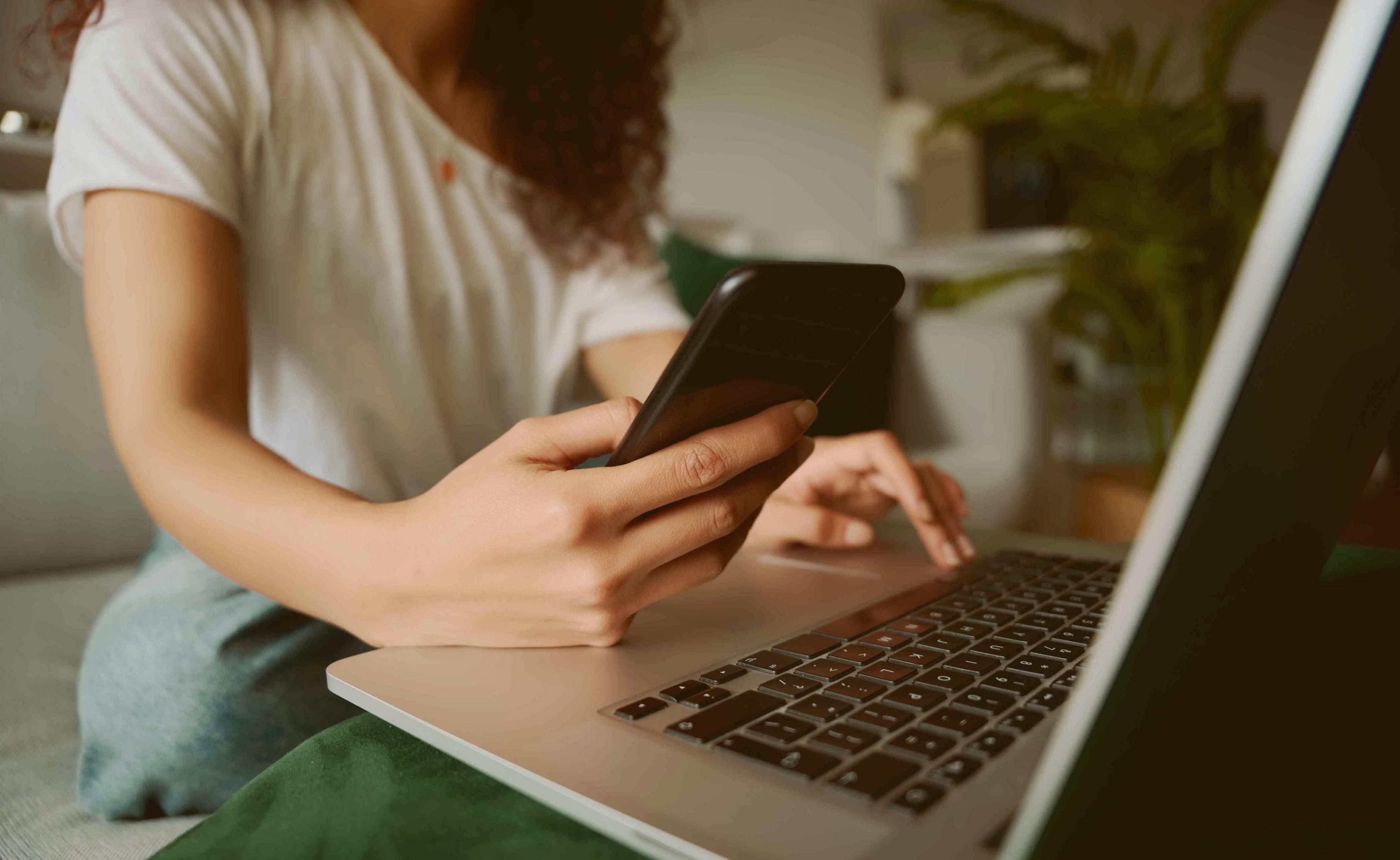 Адаптивні тести та ігрові елементи навчальної платформи